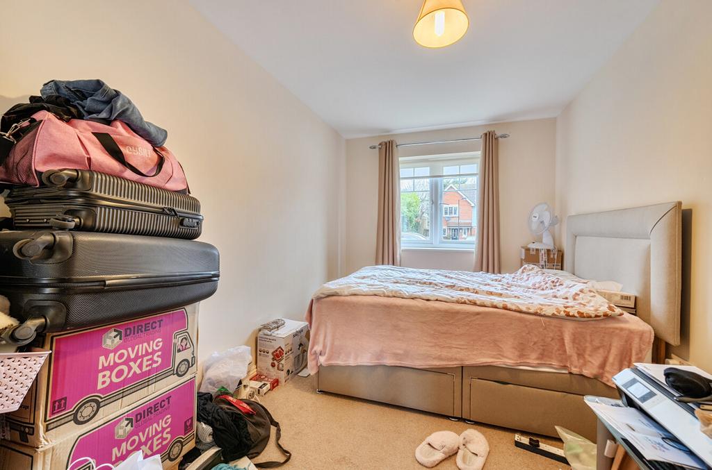 1402184 4 6986137...