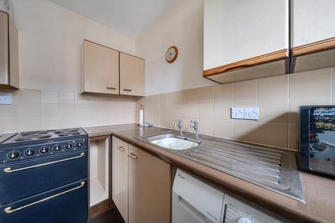 2 bedroom flat for sale, Ferndale Court,  Thatcham,  RG19,  RG19