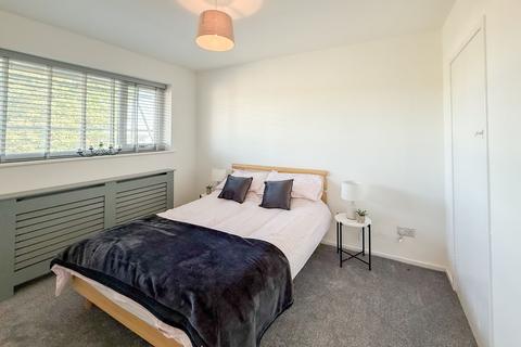 2 bedroom flat for sale, Glynfellis Court, Leam Lane, Gateshead, NE10