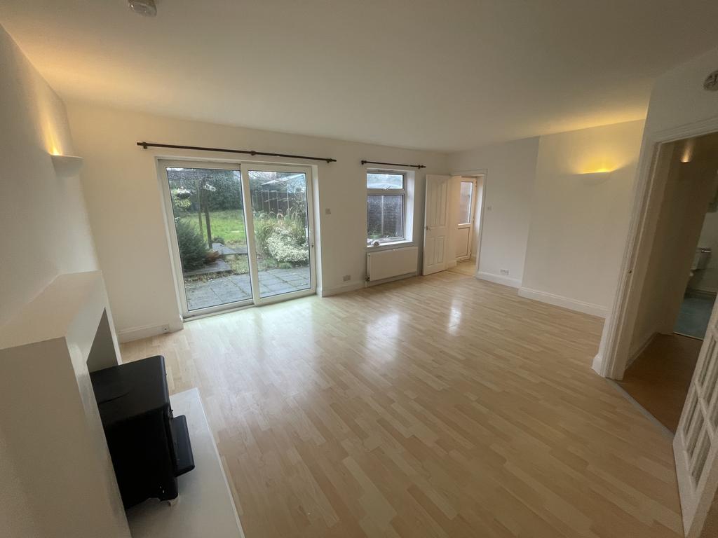 Living area (1).jpeg