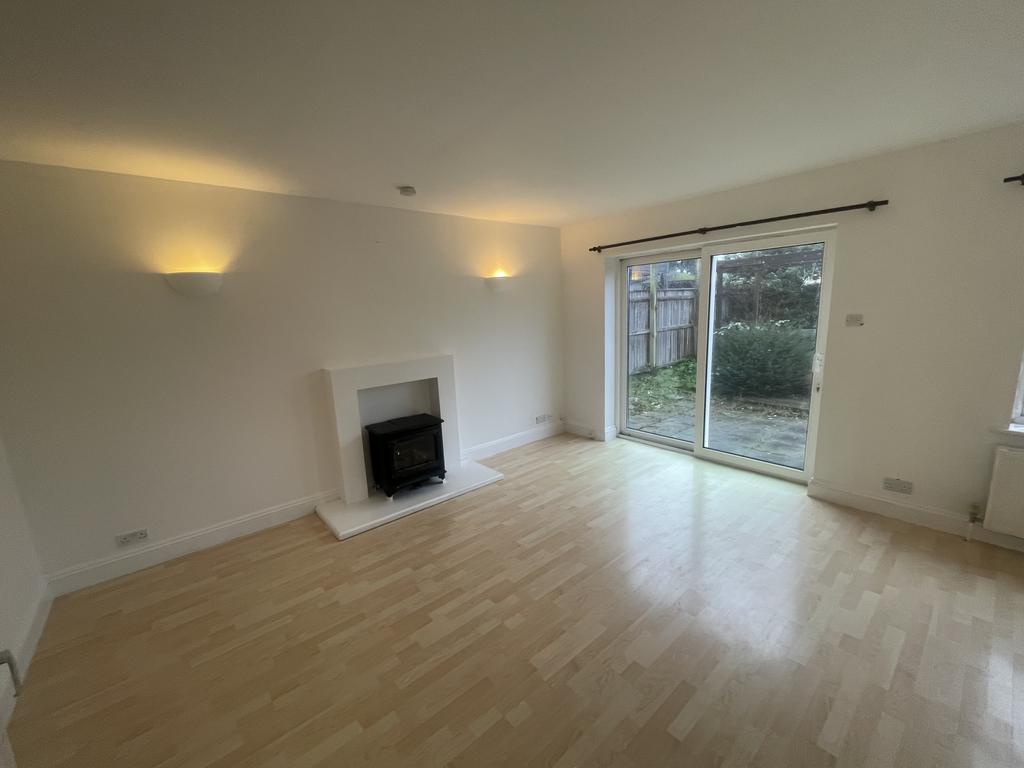 Living area (2).jpeg