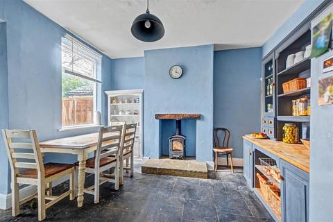 3 bedroom terraced house for sale, Clinton Street, Beeston, Nottingham
