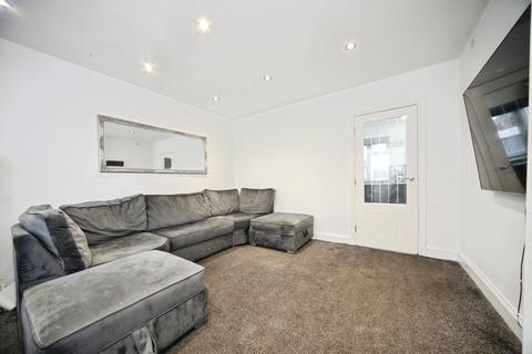 3 bedroom terraced house for sale, Solway Road South, Luton, LU3
