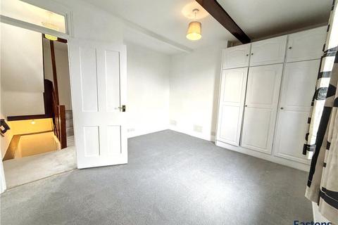 2 bedroom semi-detached house to rent, Beech Road, Surrey KT17