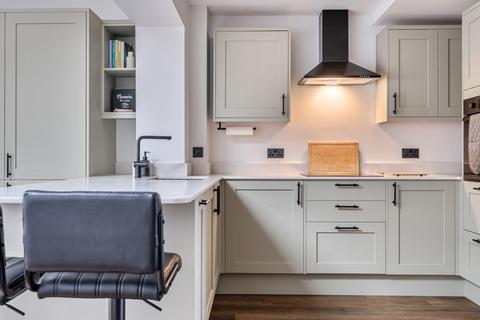 3 bedroom end of terrace house for sale, School Lane, Torrington, Devon, EX38