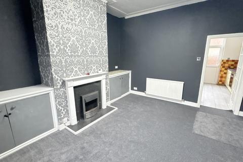 3 bedroom terraced house to rent, Broughton Street, Preston PR1