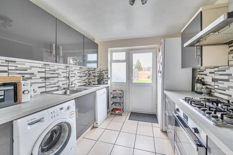 3 bedroom end of terrace house for sale, Cheyne Close, Bedfordshire LU6