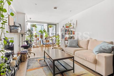 1 bedroom apartment for sale, Lapwing Heights, Waterside Way, N17