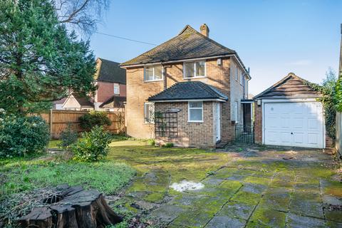 undefined, Woodcote Side, Epsom KT18