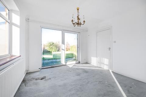 undefined, Woodcote Side, Epsom KT18