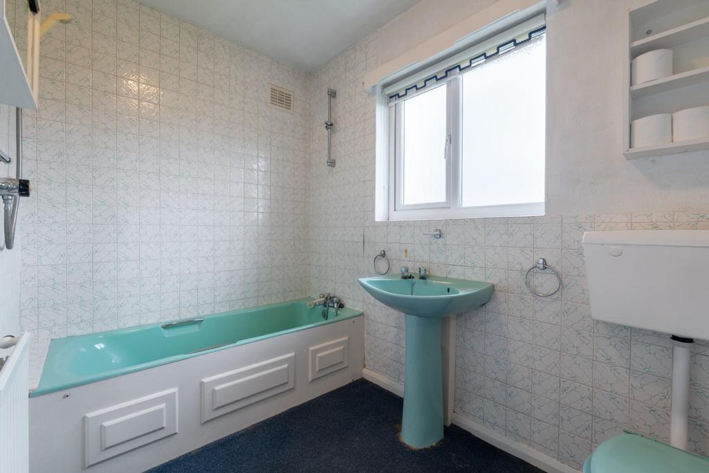 Bathroom-1.jpg