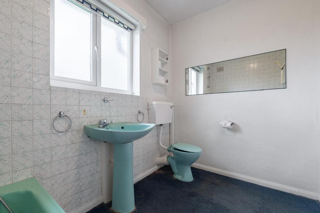 Bathroom-2.jpg