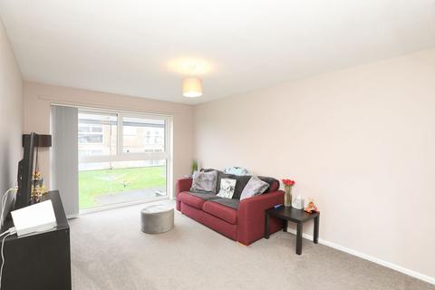 2 bedroom flat for sale, Grassdale View, Sheffield S12