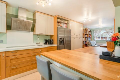 4 bedroom detached house for sale, Cobham Close, Stenson Fields, Derby, DE24 3JL