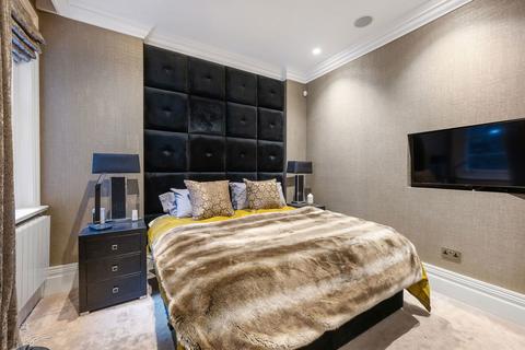 2 bedroom apartment for sale, Berkeley Street, London W1J