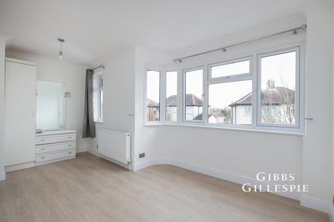 3 bedroom house to rent, Burnham Avenue, Ickenham, Uxbridge, UB10