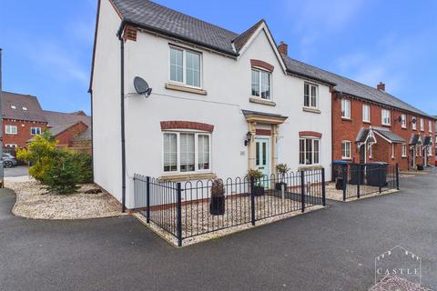 4 bedroom detached house for sale, Applebees Walk, Hinckley