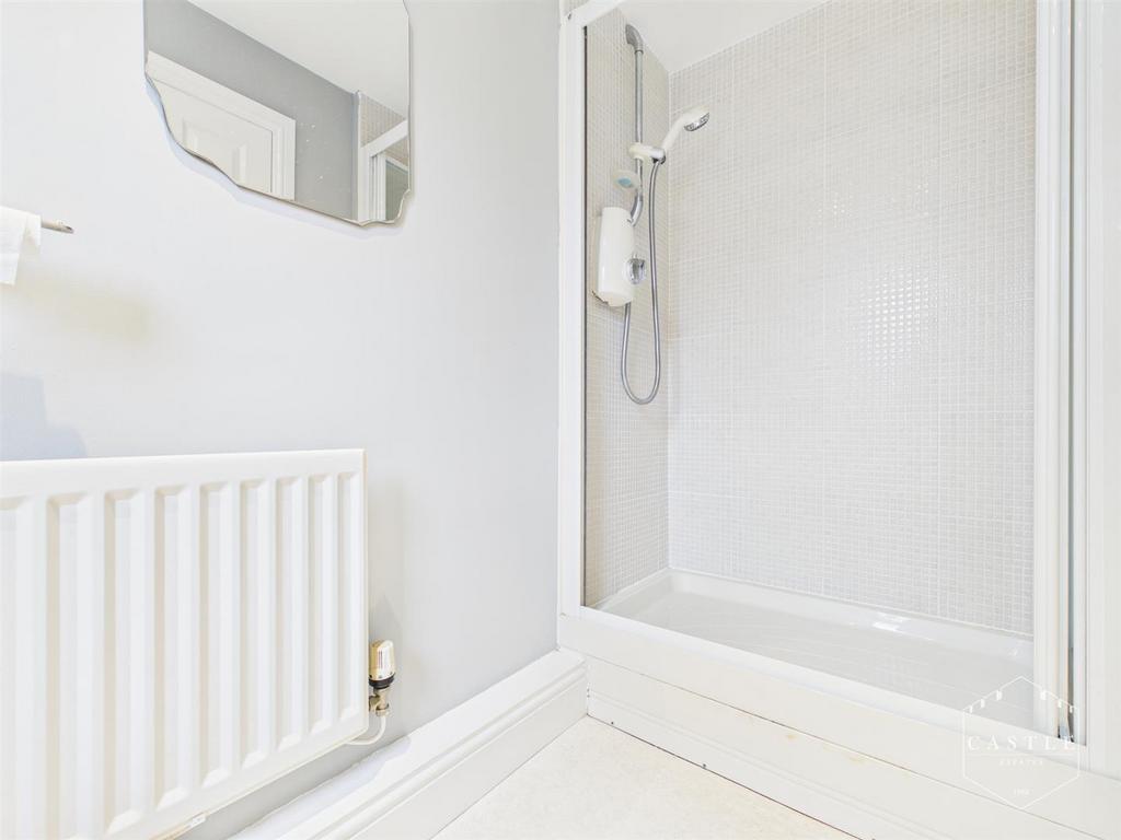 Ensuite shower room