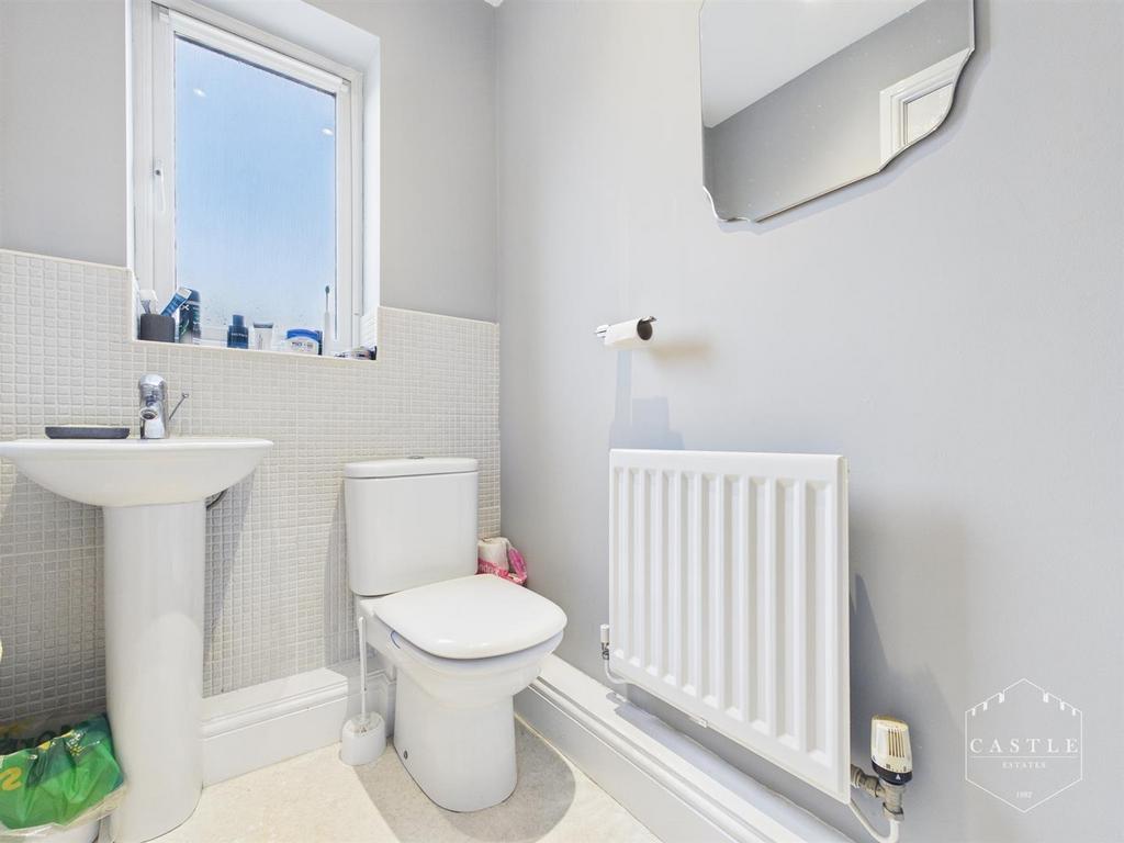 Ensuite shower room