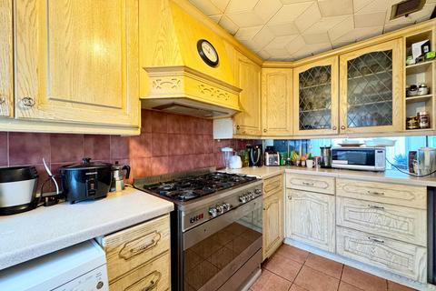 3 bedroom house for sale, Field Mead, Wellington Field Mead, NW9
