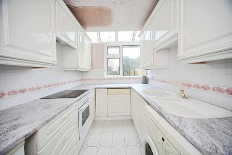 3 bedroom semi-detached house for sale, Swifts Green Road, Luton LU2