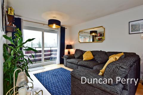 2 bedroom apartment for sale, Endymion Road, Hatfield AL10