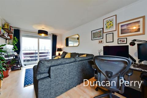 2 bedroom apartment for sale, Endymion Road, Hatfield AL10