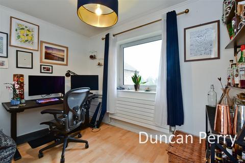 2 bedroom apartment for sale, Endymion Road, Hatfield AL10