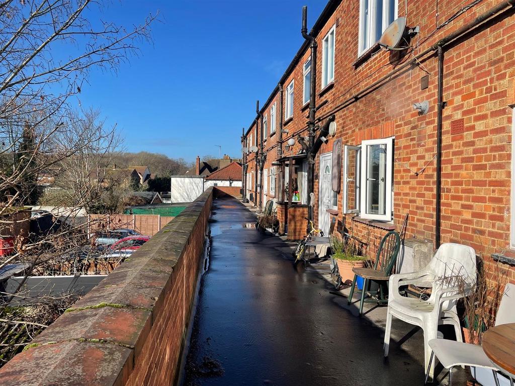 Dellsome Lane 49 Rear View.jpg