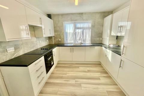 3 bedroom apartment for sale, Dellsome Lane, Hatfield AL9