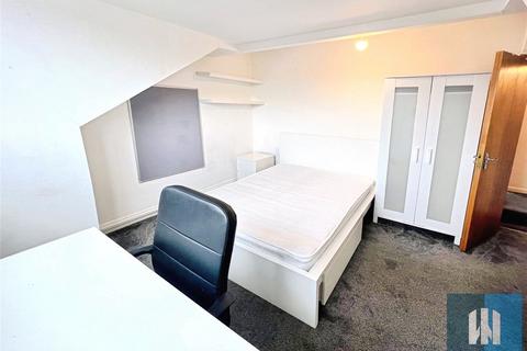 1 bedroom terraced house to rent, Burchett Grove, Leeds, LS6