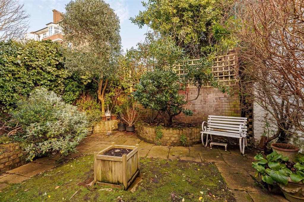 Ashchurch Grove