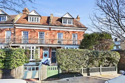 4 bedroom end of terrace house for sale, Ashchurch Grove, London W12