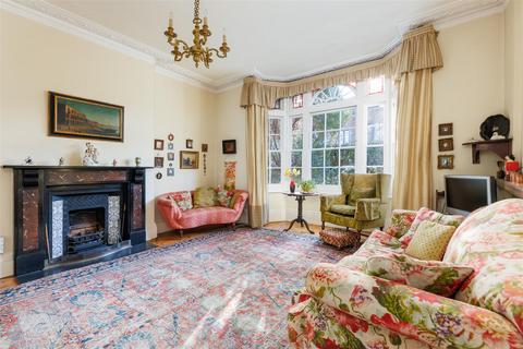 4 bedroom end of terrace house for sale, Ashchurch Grove, London W12