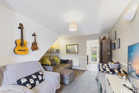 2 bedroom end of terrace house for sale, Pine Crest Way, Lydney GL15