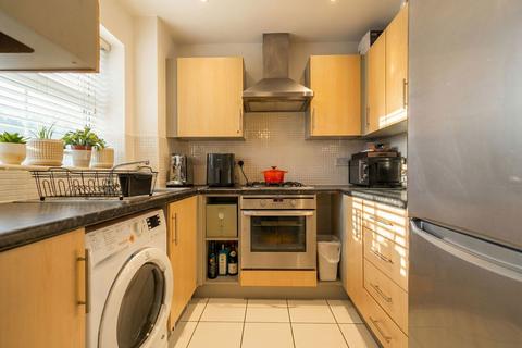 2 bedroom flat for sale, Snitterfield Drive, Shirley