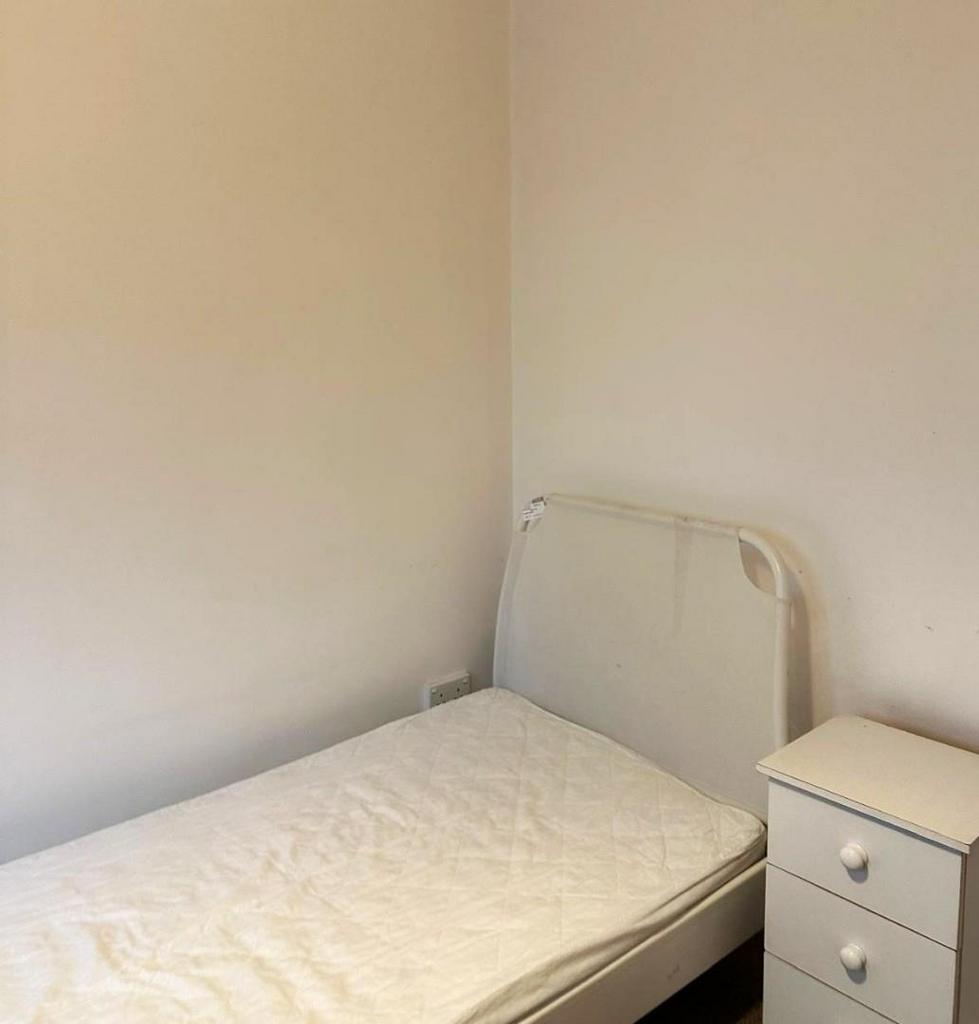 Single bed 33.jpg
