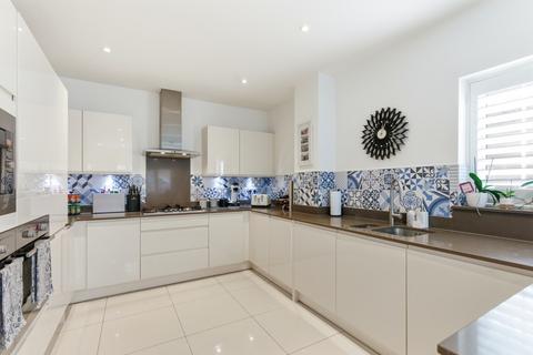 4 bedroom semi-detached house for sale, Mortimer Crescent, St. Albans AL3