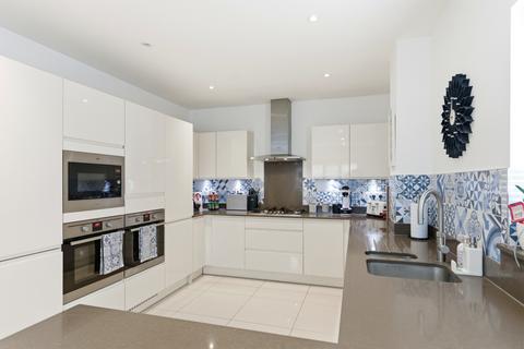 4 bedroom semi-detached house for sale, Mortimer Crescent, St. Albans AL3