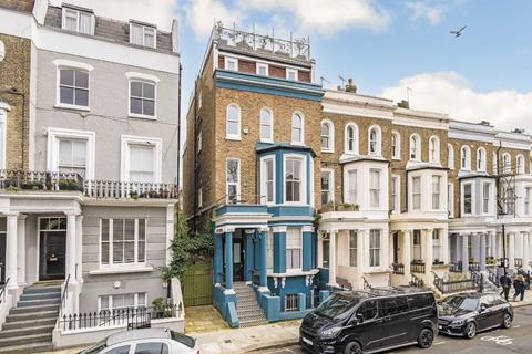 2 bedroom maisonette to rent, Powis Gardens, London W11