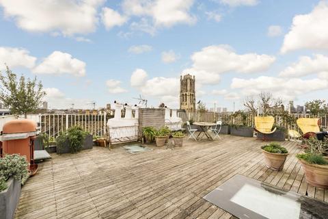 2 bedroom maisonette to rent, Powis Gardens, London W11