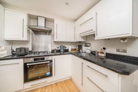 2 bedroom flat for sale, Cardigan Road, Richmond TW10