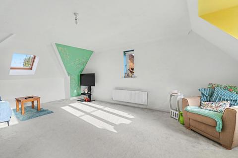 2 bedroom flat for sale, Lyons Place, Southampton SO30