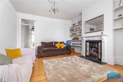 3 bedroom apartment for sale, Hurst Road, London, N21