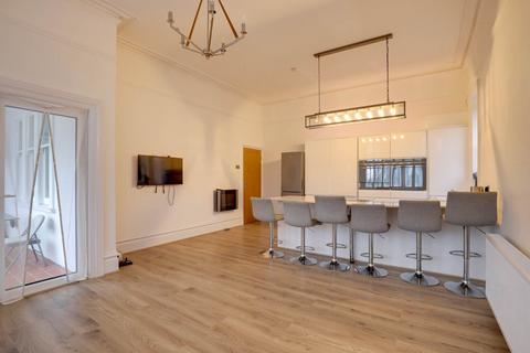 3 bedroom apartment for sale, The Warrenside, Reading