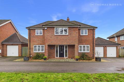 4 bedroom detached house for sale, Bonds Crescent, Royston SG8