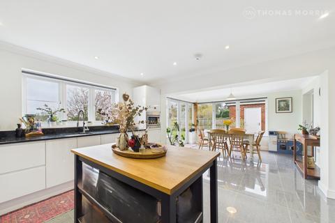 4 bedroom detached house for sale, Bonds Crescent, Royston SG8