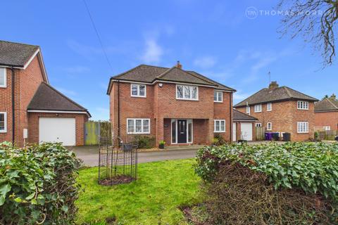 4 bedroom detached house for sale, Bonds Crescent, Royston SG8