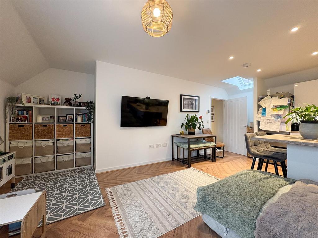 Living space-2.jpg