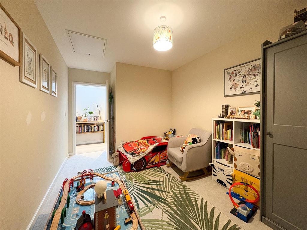 Bedroom2-3.jpg